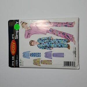Kids Pajamas Sewing Pattern - Simplicity It's So Easy Pattern 2326 Size XS - L